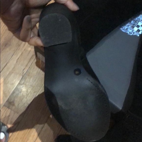 Vince Camuto black suede knee high boots size 7 - Picture 3 of 4